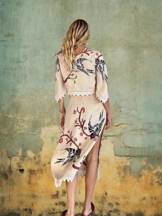 Celia Dragouni Into The Mystic Top
