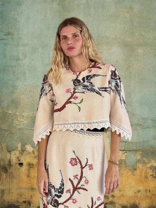 Celia Dragouni Into The Mystic Top